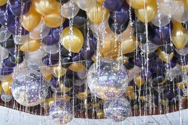 Loose Ceiling Balloon Decor