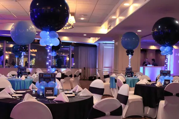 Lacrosse Balloon Centerpiece