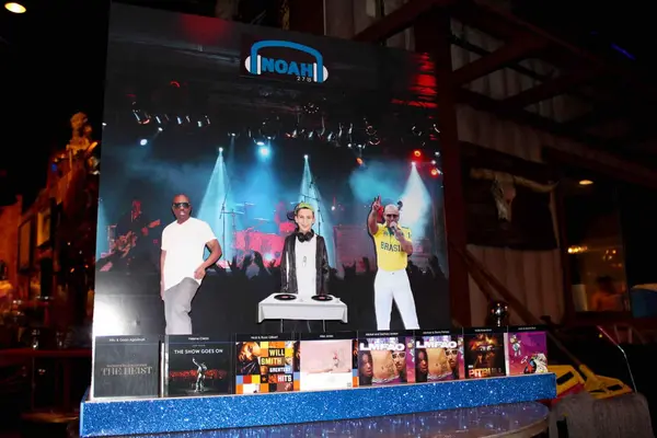 Music Themed Seating Card Display