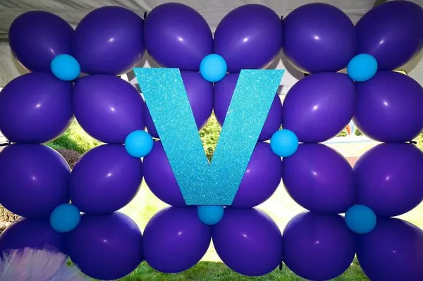 Custom Balloon Wall