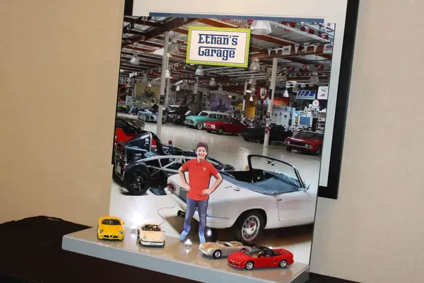 Car Garage Seating Card Display