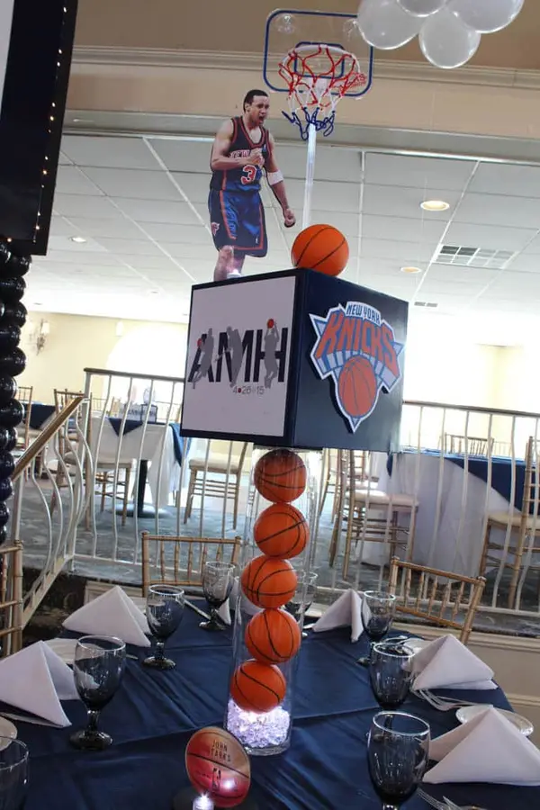 Knicks Cube Centerpiece