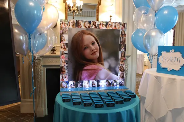 Photo Collage Seating Card Display