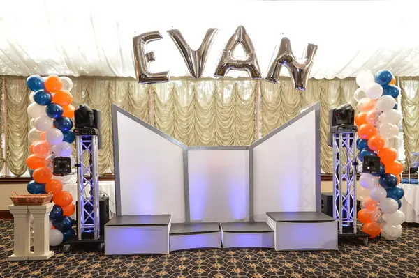 Mylar Name Arch