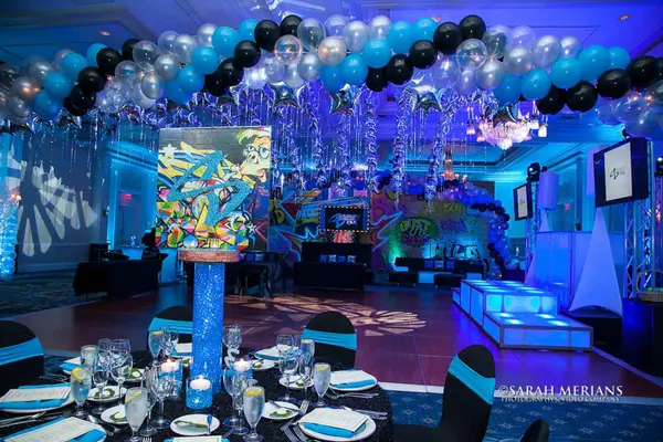 Graffiti Centerpiece