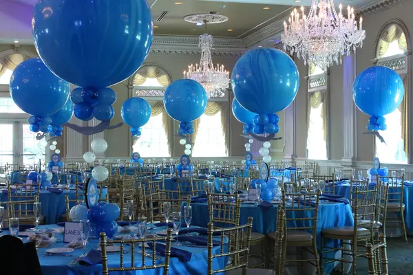 Swim Themed Balloon Centerpiece
