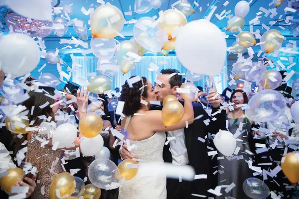Wedding Exploding Balloon Release