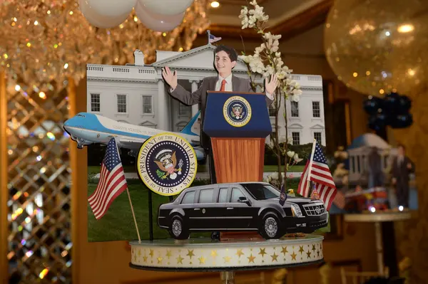 Presidents Themed Diorama