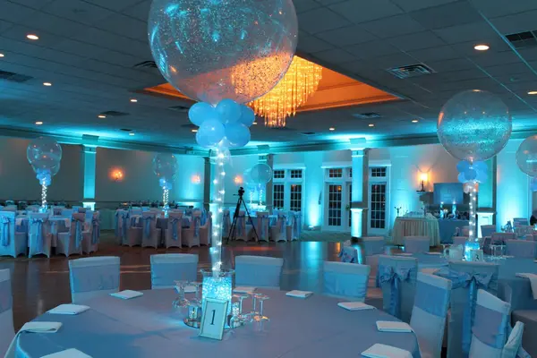 Turquoise Uplighting