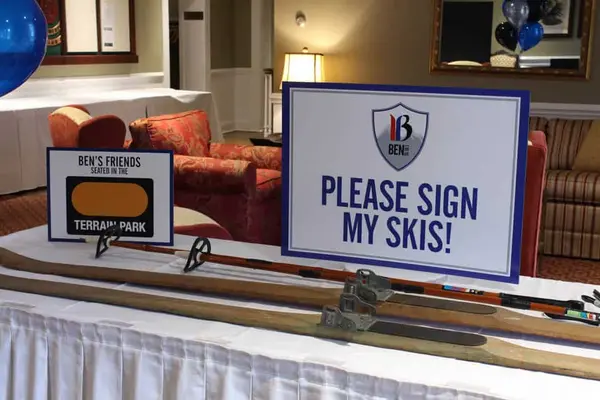 Vintage Skiis Sign in Board