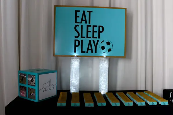 Custom Logo Seating Card Display