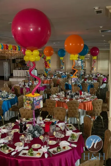 Art Themed Centerpiece