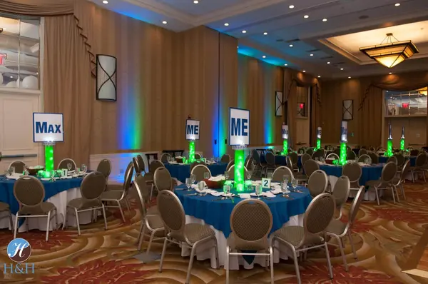 LED Vases with Logo Blowup