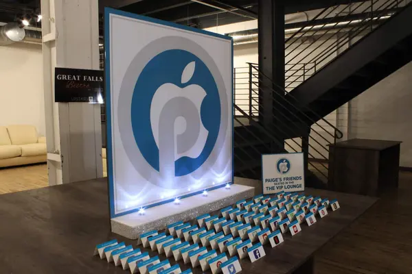 App Themed Display
