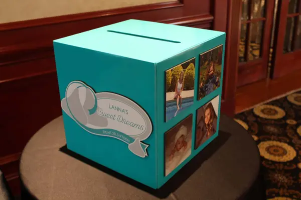 Bat Mitzvah Gift Box