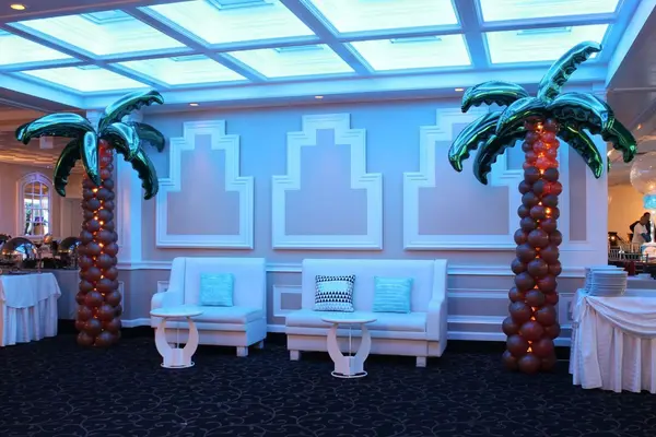 Palm Tree Balloon Sculptures