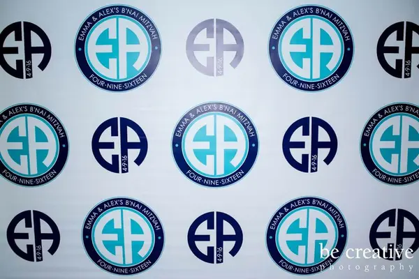 Custom Logo Step and Repeat