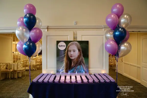 Photo Seating Card Display