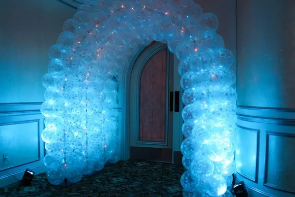 Winter Themed Balloon Tunnel