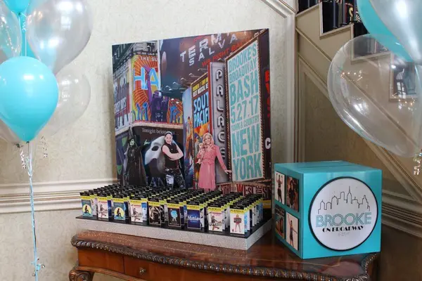 Broadway Seating Card Display