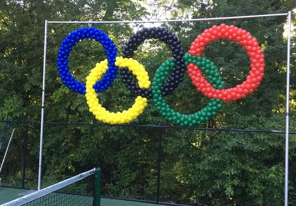 Olympic Rings Balloon Sculpture