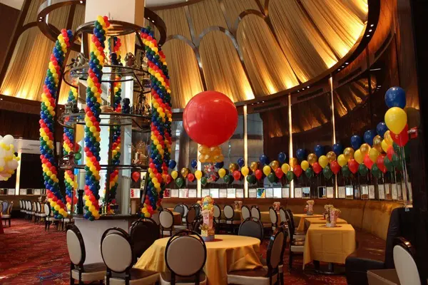 Balloon Garlands with Lights
