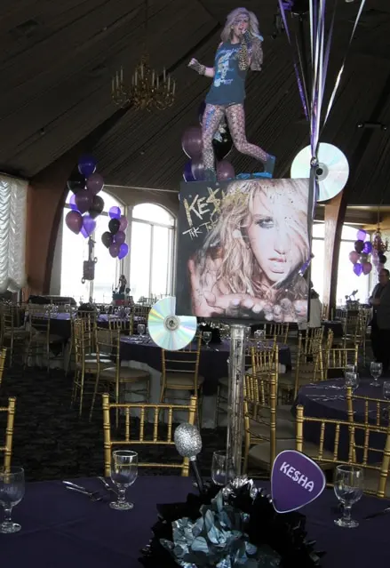 Album Cover Centerpiece