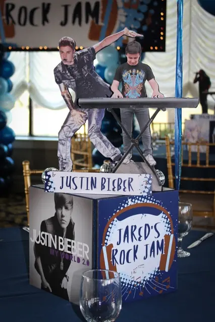 Music Cube Centerpiece