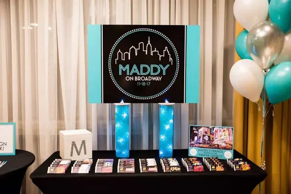 Broadway Seating Card Display