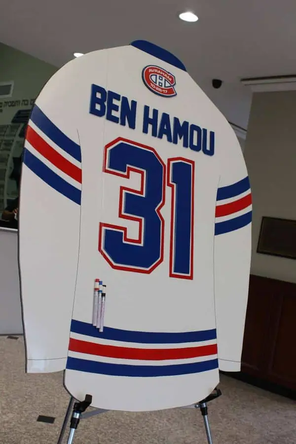 Canadiens Hockey Jersey Sign in Board