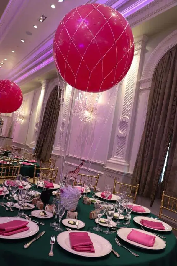 Travel Themed Centerpiece
