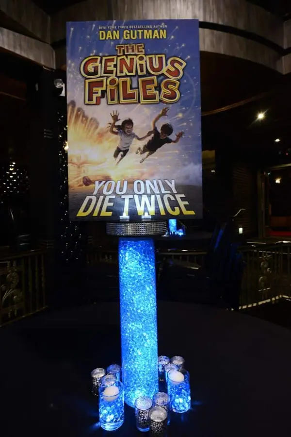 Book Themed Centerpiece
