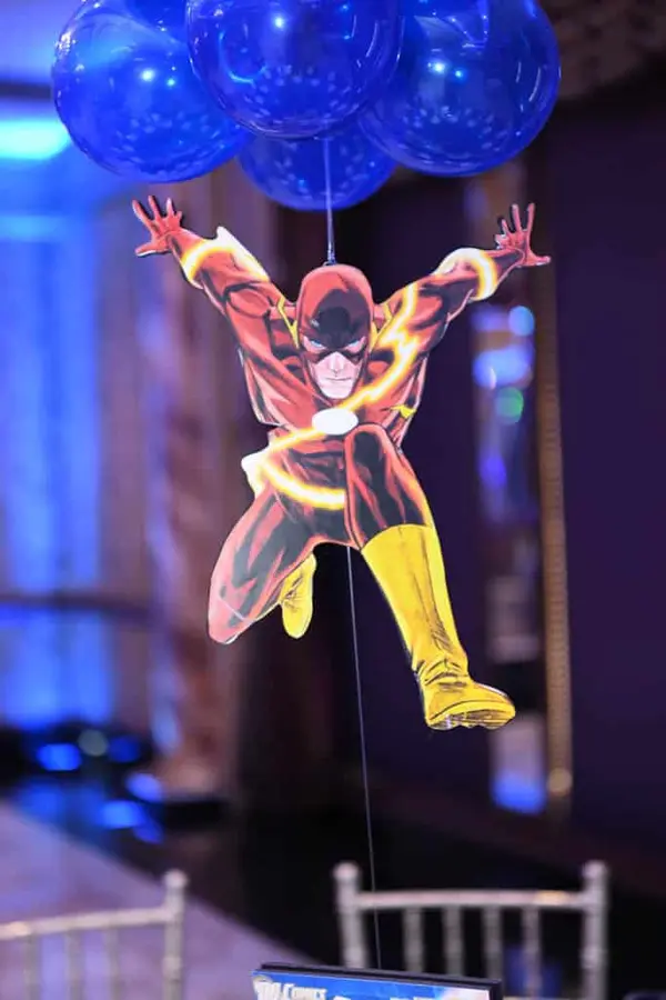 Comic Book Themed Balloon Centerpiece
