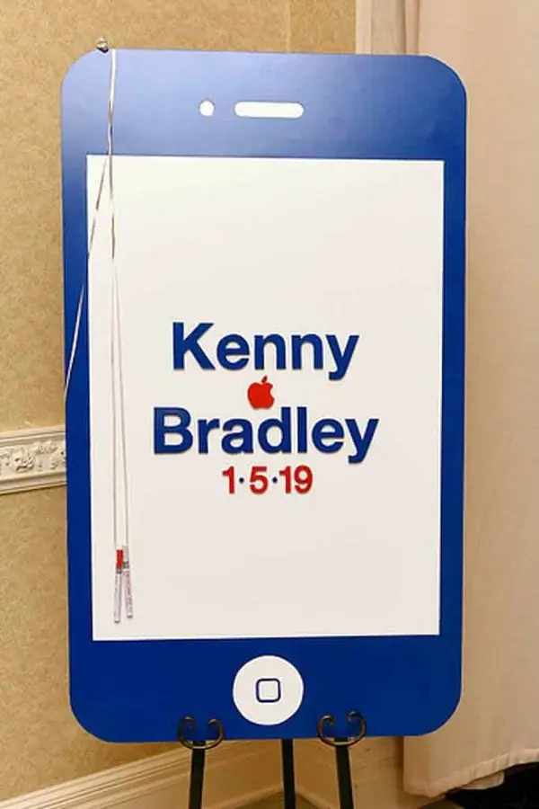 iPhone Themed Sign in Board