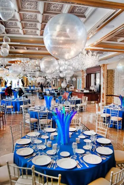 Underwater Bubbles Centerpiece