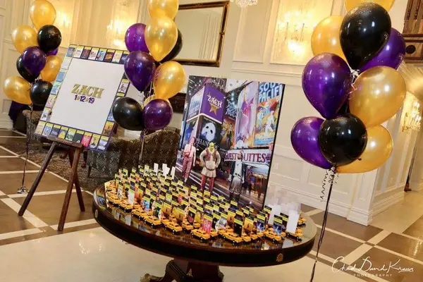 Broadway Themed Seating Card Display