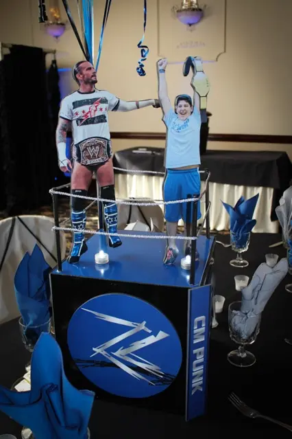 Wrestling Themed Centerpiece