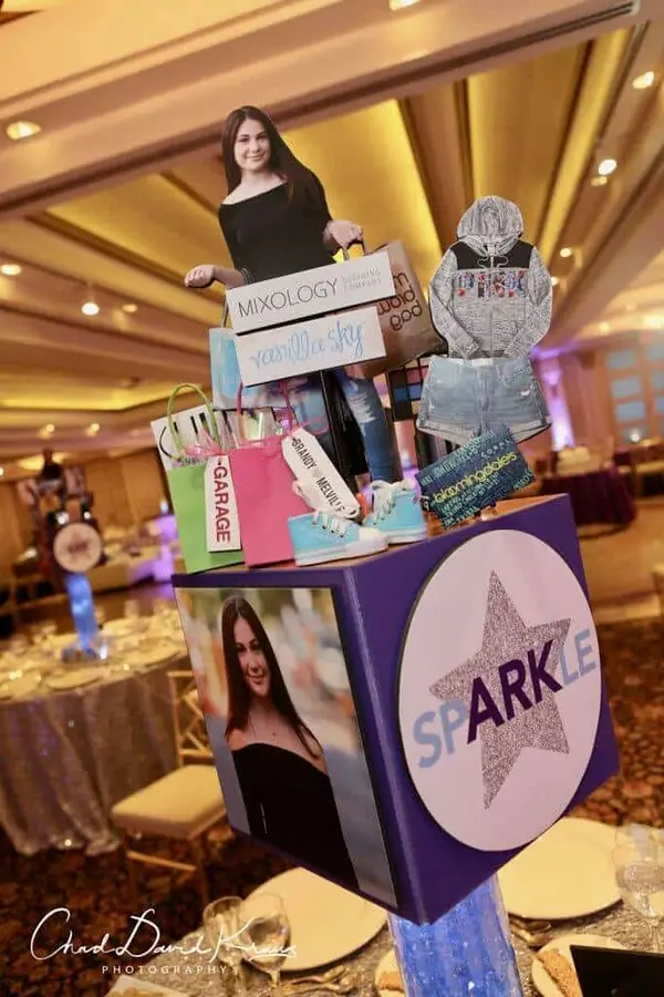 Shopping Themed Centerpiece