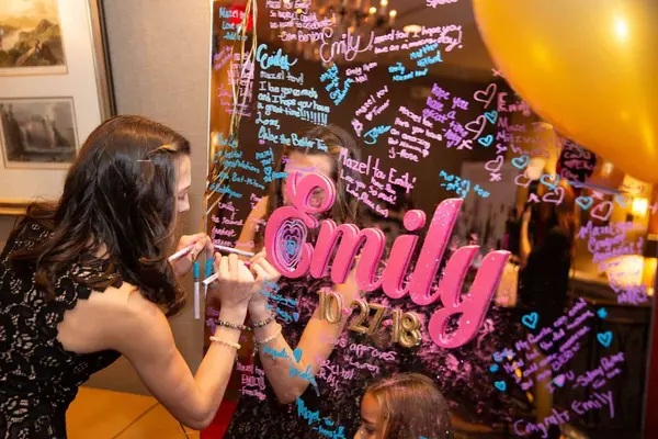 Mirror Sign in Board