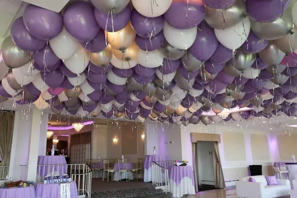 Loose Ceiling Balloons