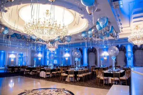 Light Blue and Silver Sparkle Balloon Centerpieces