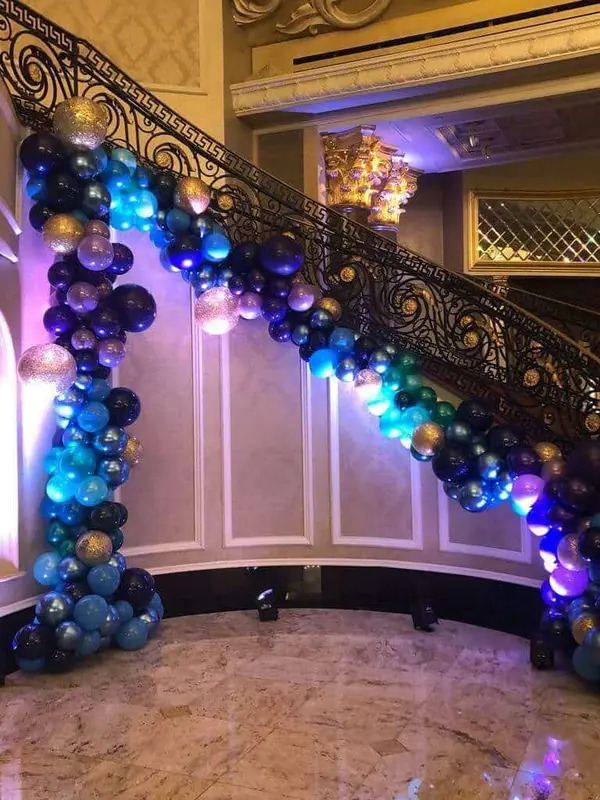 Organic Balloon Garland
