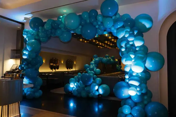 Shades of Teal Organic Balloon Arch