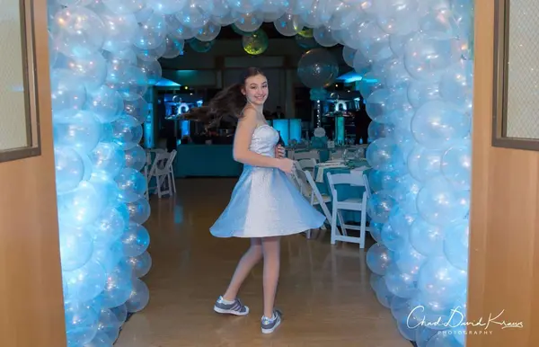 LED Balloon Tunnel