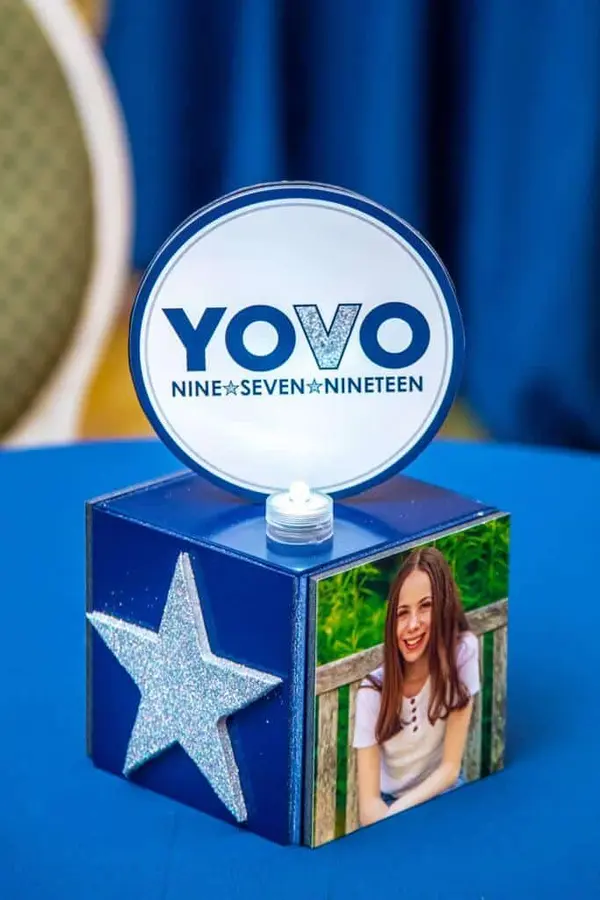 Star Themed Mini Cube Centerpiece