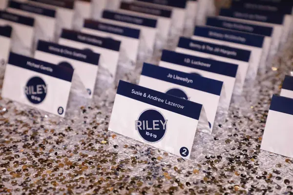 Custom Logo Plac Cards