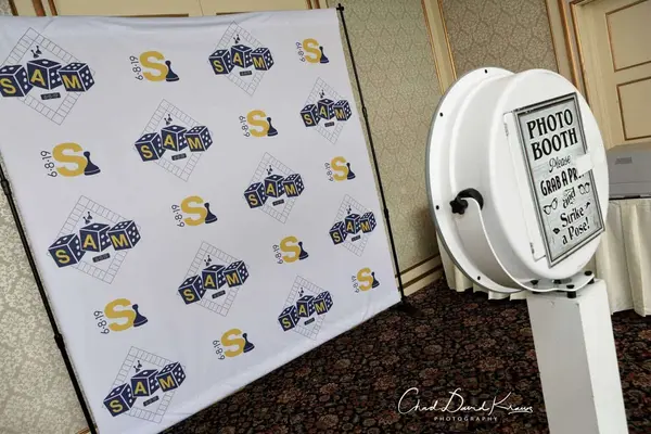 Game Themed Step and Repeat