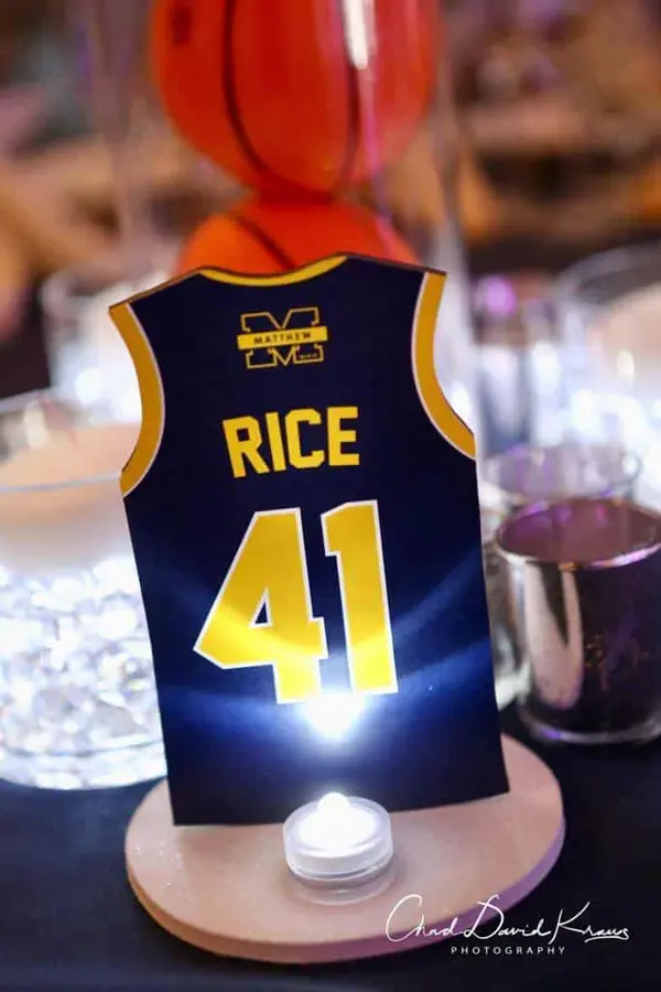 Michigan Basketball Jersey Table Sign