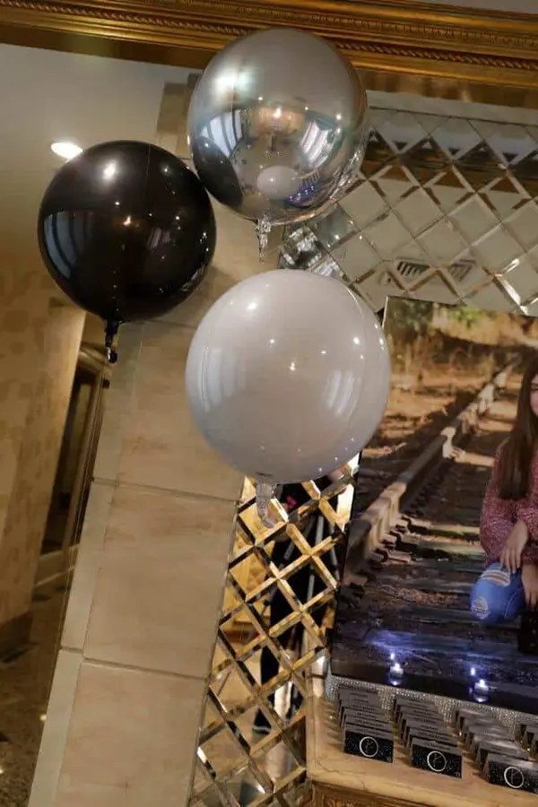 Metallic Orbz Balloons