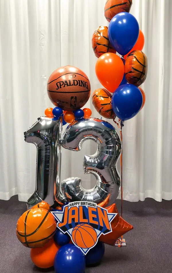 NY Knicks Balloon Bouquet